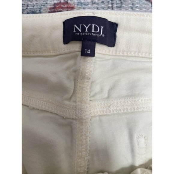 NYDJ Ami Size 14 Cream Colored Jeans Raw Hem Lift Tuck - Picture 4 of 16
